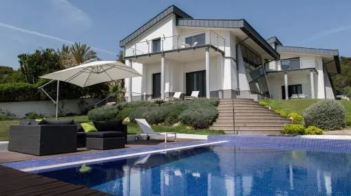Spectacular state-of-the-art villa in Nova Santa Ponsa with splendid sea views