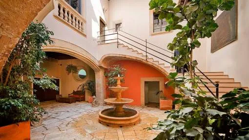Noble apartment in historic palace located in the heart of Palma