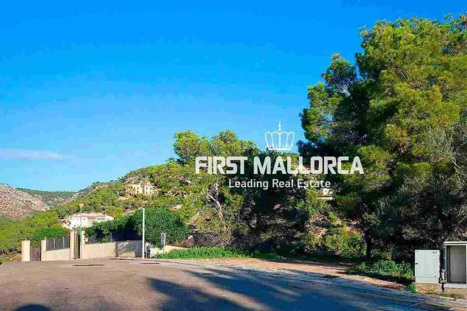 Fantastic villa under construction in the residential area of Costa d´en Blanes.