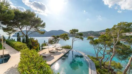 Contemporary villa with guest house in sea front line with private access and wonderful terrace areas Contemporary villa with guest house in sea front line with private access and wonderful terrace areas