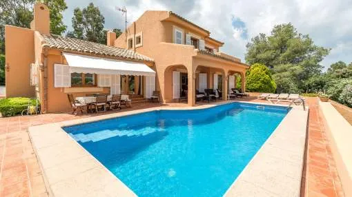 Mediterranean-style house with sea views near Alcudia with Holiday Rental Licence