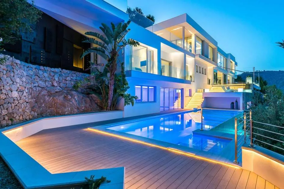 New spacious villa enjoying sensational sea views in Costa d'en Blanes