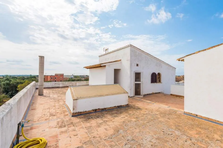 Townhouse with potential in the center of Santanyí - 3 units