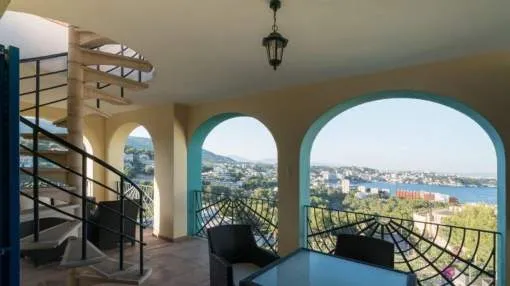 Top quality penthouse with stunning sea and bay views Top quality penthouse with stunning sea and bay views
