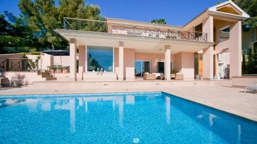 Pristine sea view villa in Bendinat overlooking the bay of Palma Pristine sea view villa in Bendinat overlooking the bay of Palma