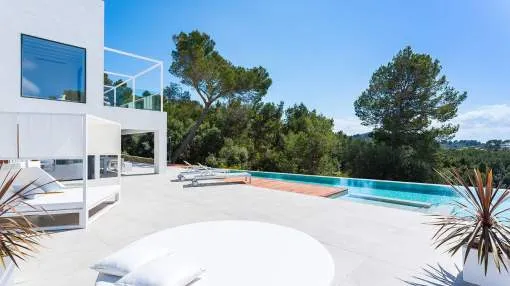 Newly built villa with sea views in a quiet area of Alcudia