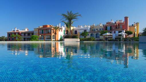 Exclusive development in the centre of the quaint fishing village of Portocolom, only a few metres from the sea and the old town Exclusive development in the centre of the quaint fishing village of Portocolom, only a few metres from the sea and the old town