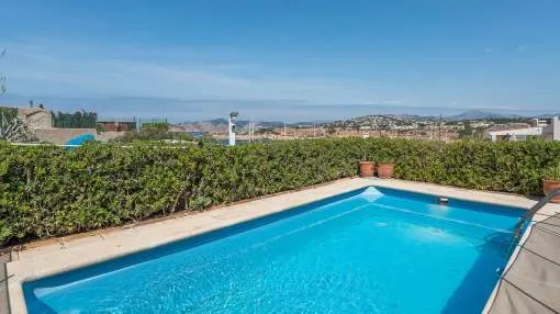 Generous villa with fantastic sea views over the marina of Port Adriano