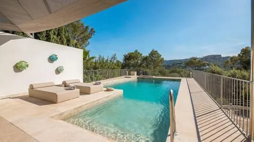 Villa with guest house, licence for holiday rental and office annex Villa with guest house, licence for holiday rental and office annex
