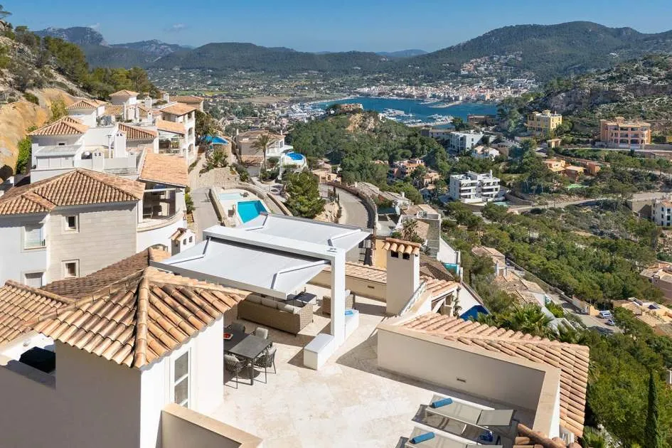 Cala Moragues: Luxury penthouse with spectacular sea views