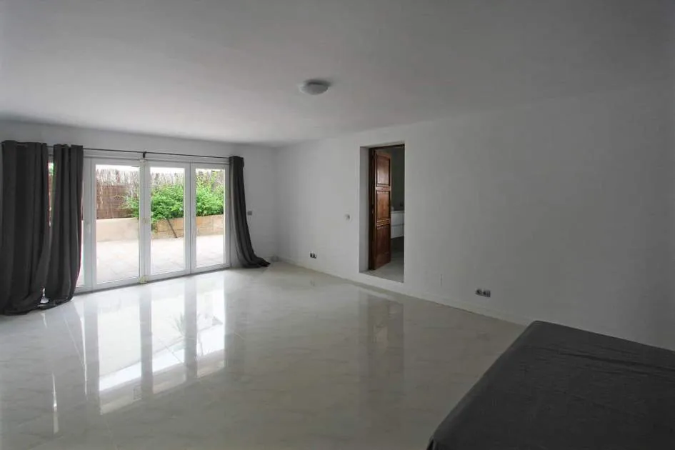6-bedroom villa with pool in Costa d’en Blanes for rent