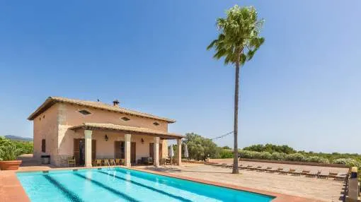 Authentic Mallorcan finca on an immense plot of land with unparalleled panoramic views