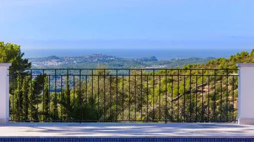 Luxurious country house in privileged location with stunning views Luxurious country house in privileged location with stunning views