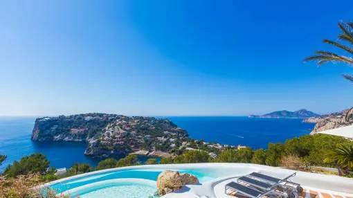Cala Marmacén – Spectacular villa with stunning views and holiday rental licence