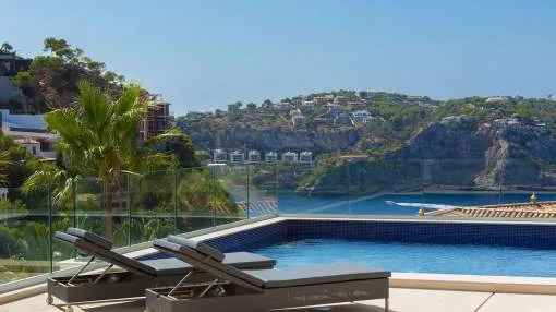 Modern villa with top class fixtures and fittings Modern villa with top class fixtures and fittings