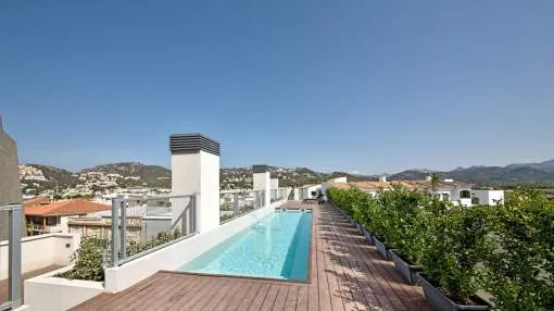 Exclusive penthouse centrally located in the harbour with impressive rooftop – terrace