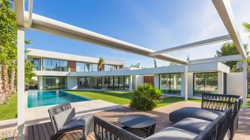 Modern villa with elegant luxurious interior in top location