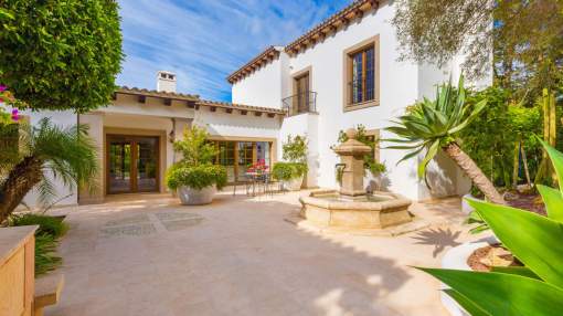 Beautiful villa on a spacious garden plot at the golf course Beautiful villa on a spacious garden plot at the golf course