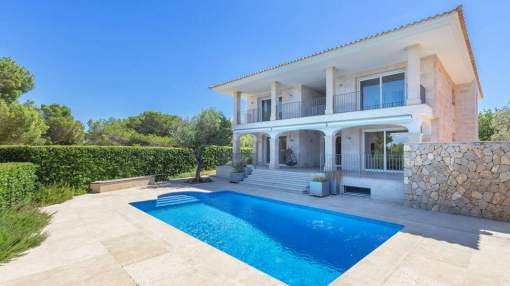 Front line Villa with direct access to the sea and views to the bay of Palma Front line Villa with direct access to the sea and views to the bay of Palma