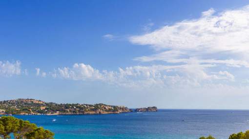 Mediterranean Villa with sea and panorama views in excellent location Mediterranean Villa with sea and panorama views in excellent location