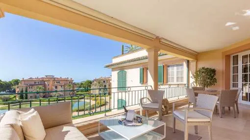 Elegant apartment in prestigious residential complex in front sea line Elegant apartment in prestigious residential complex in front sea line