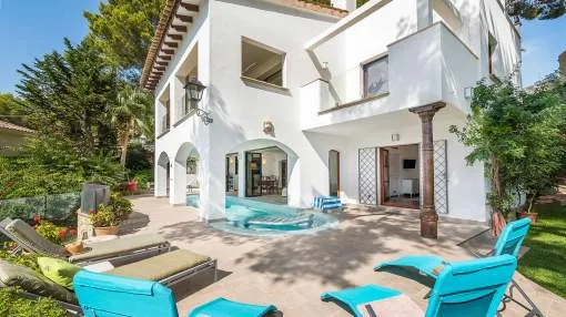 Magnificent villa in the yacht harbour with holiday rental license Magnificent villa in the yacht harbour with holiday rental license