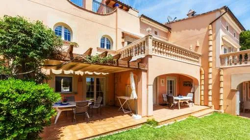 Garden apartment with guest studio in beautiful Mediterranean residence Garden apartment with guest studio in beautiful Mediterranean residence