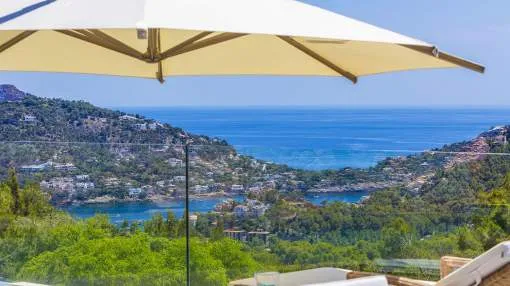 Mont Port: Newly built first class luxury villa with sea and panoramic views