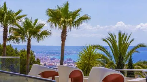 Fantastic property with panoramic views over the sea and Palma Fantastic property with panoramic views over the sea and Palma