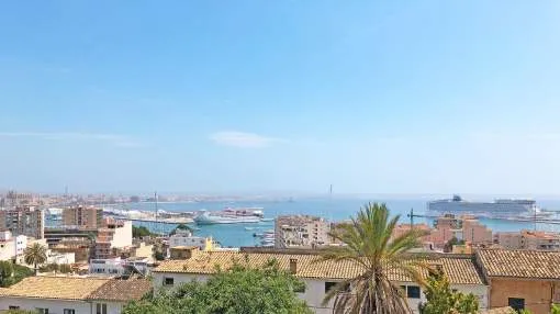 Modern townhouse with sea views in the popular El Terreno district Modern townhouse with sea views in the popular El Terreno district