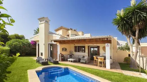 Exclusive house directly on the golf course close to Port Adriano