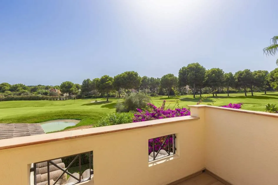 Exclusive house directly on the golf course close to Port Adriano
