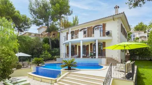 Extraordinary sea view villa in exclusive residential area Extraordinary sea view villa in exclusive residential area