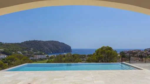 Manor estate with sensational views Manor estate with sensational views