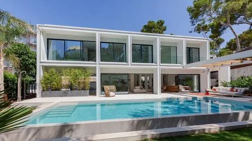 Stunning villa in excellent neighbourhood close to the golf course Stunning villa in excellent neighbourhood close to the golf course