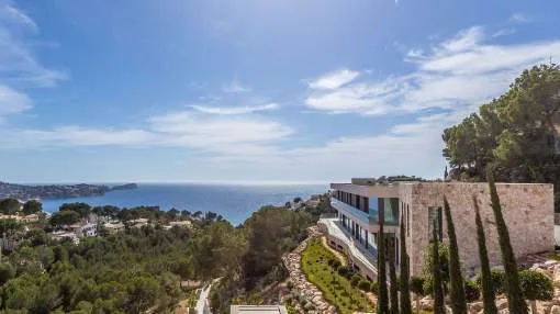 Magnificent new built villa in excellent location with stunning views