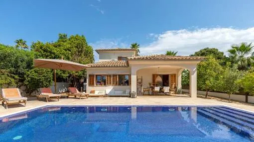 Mediterranean villa in tranquil neighbourhood close to the beach Mediterranean villa in tranquil neighbourhood close to the beach