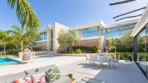 Luxurious new build villa near harbour and golf course Luxurious new build villa near harbour and golf course