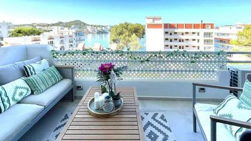 Refurbished sea view apartment in central location