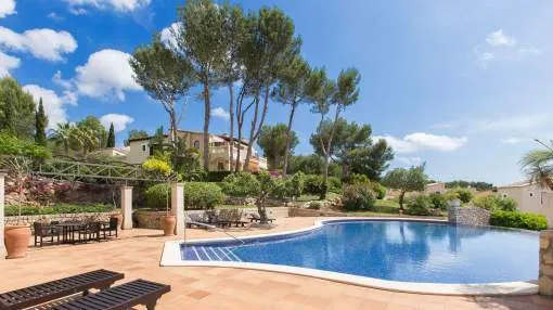 Mediterranean sea view villa in exclusive golf residence