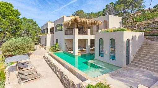 Exceptional villa in an exclusive neighbourhood close to the centre Exceptional villa in an exclusive neighbourhood close to the centre