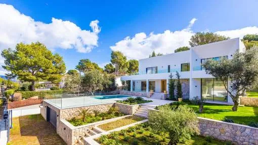 Exclusive viflla in an excellent location close to the centre Exclusive viflla in an excellent location close to the centre