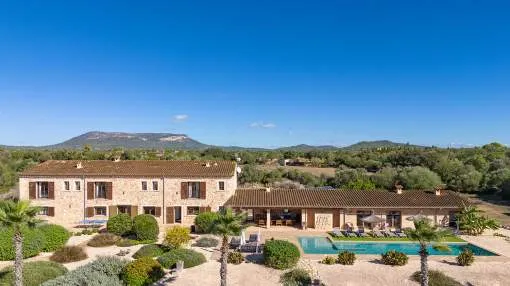 Authentic natural stone finca with modern living comfort, vacation rental license and lots of privacy