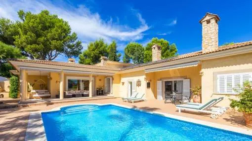 Unique villa in exclusive neighbourhood Unique villa in exclusive neighbourhood