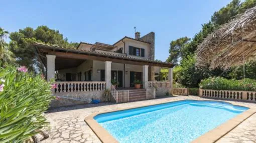Mediterranean country house with pool and wide panoramic views in a picturesque location near Mediterranean country house with pool and wide panoramic views in a picturesque location near