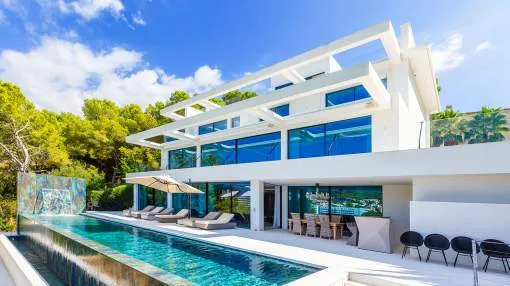 Modern luxury villa with direct sea access