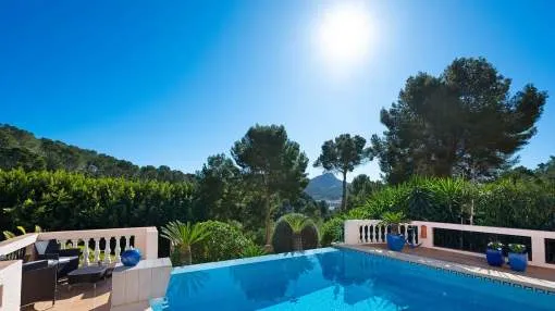 Can Borras: Villa with harbour views and privacy Can Borras: Villa with harbour views and privacy