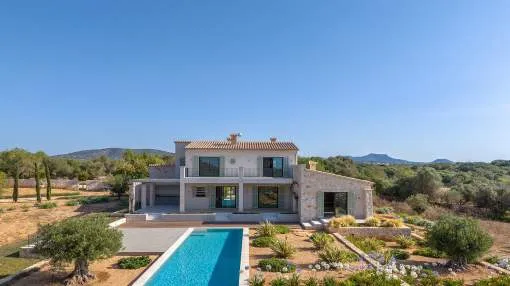 Modern country house with style – newly built finca with views over the Mediterranean landscape