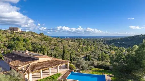 Stately finca property with pool and panoramic views of the mountains and the sea
