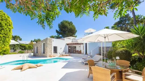 Luxurious villa in excellent residential area